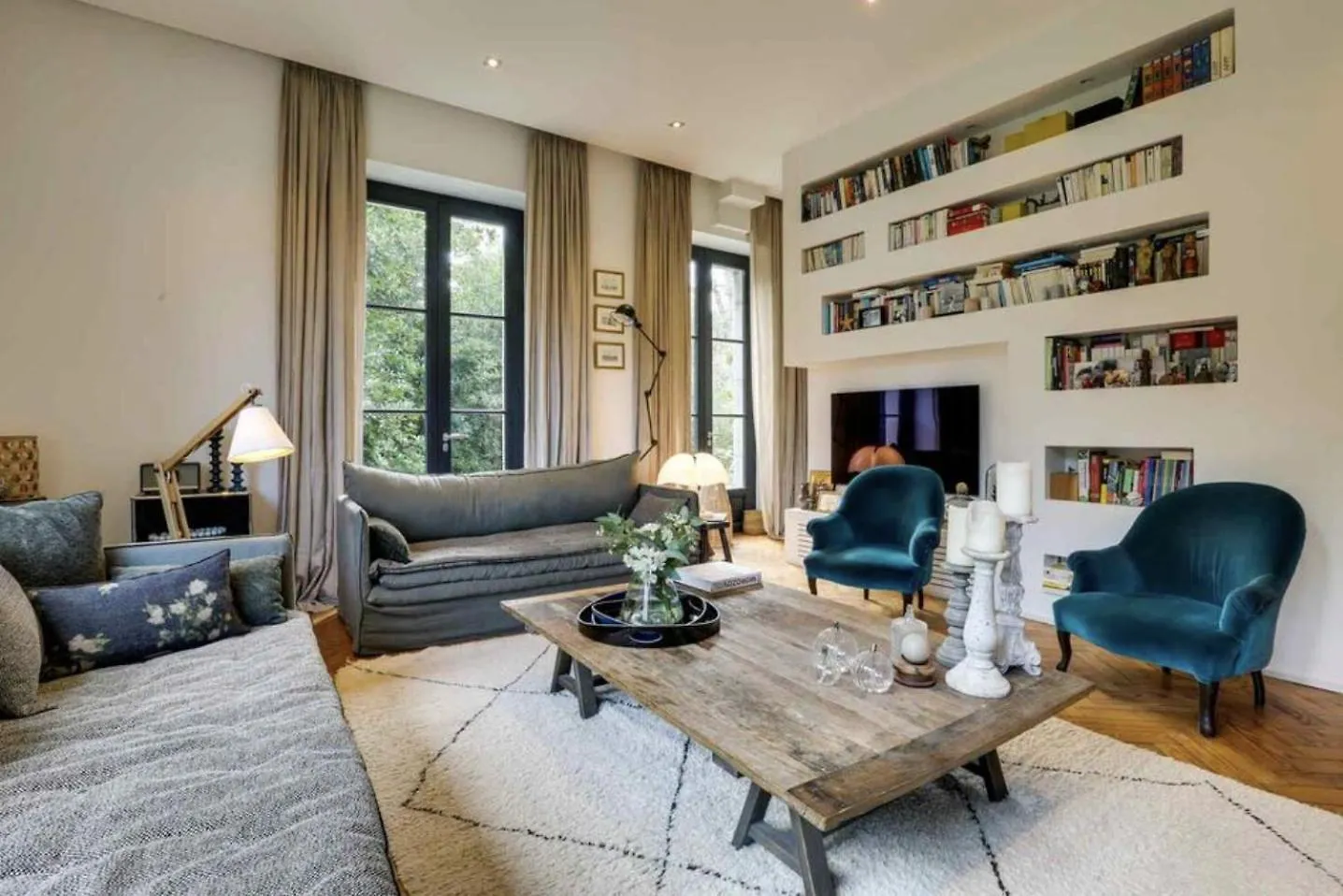 Maison Biarritz contacts